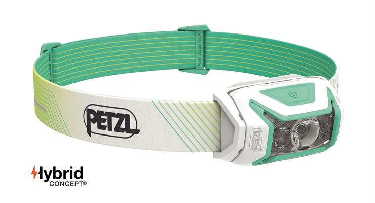 PETZL Lampada Actik Core Verde Trekking